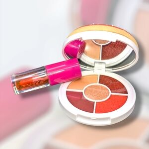 I ❤️ Revolution Strbry Spkls Donut Eyeshadow/I ❤️ Revolution's Pout Bomb Gloss